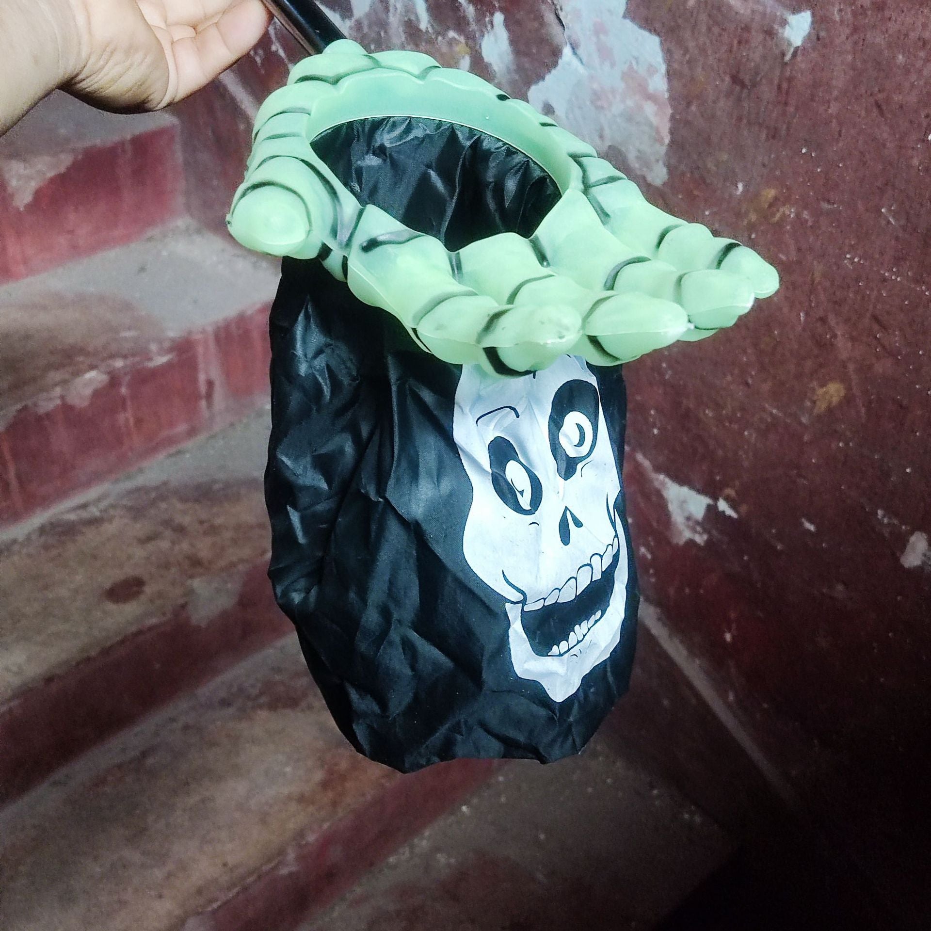 Deluxe Halloween Trick-or-Treat Candy Grabber Bag with Handle