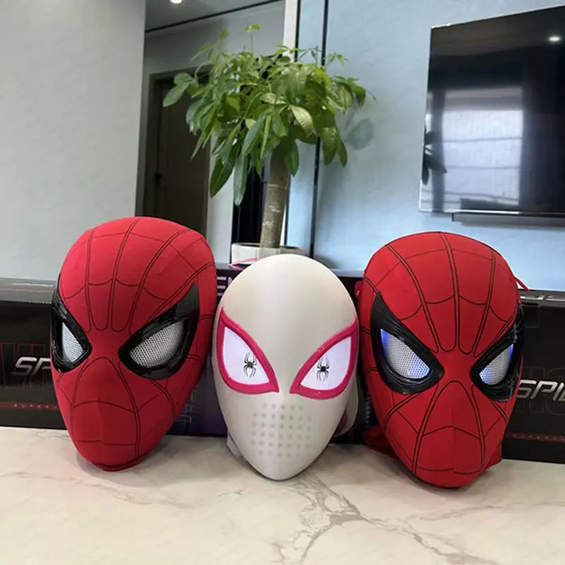 Deluxe 1:1 Spider-Man Electronic Mask with Moving Eyes & Ring Control