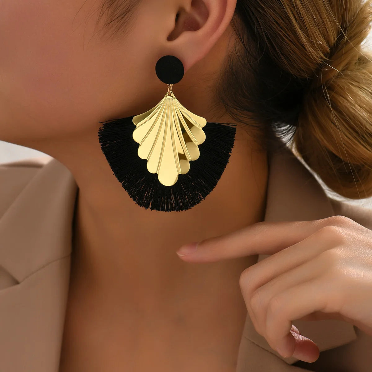 Bohemian fan shaped tassel earrings with fashionable ripple design and exaggerated style earrings